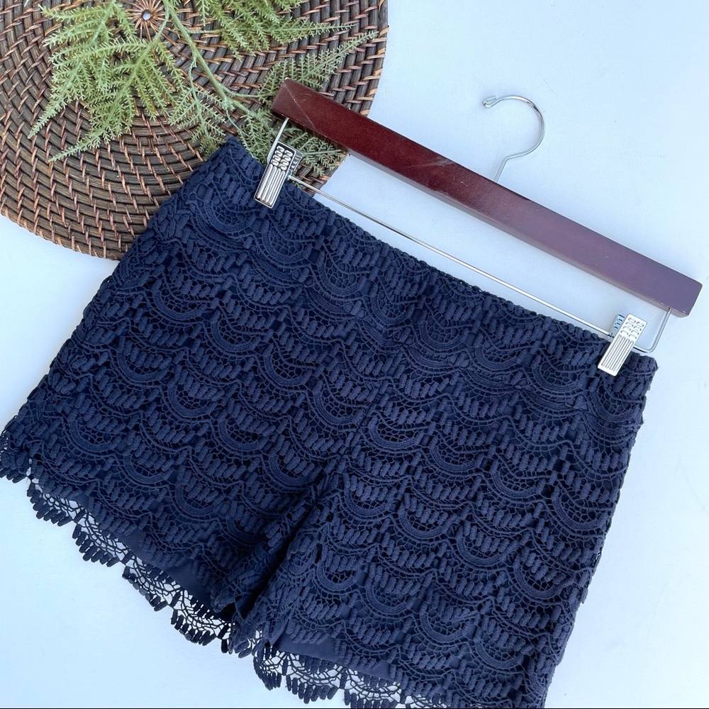 NEW Loft Women’s Shorts Riviera Navy High Waist Lace Tiered Size 0